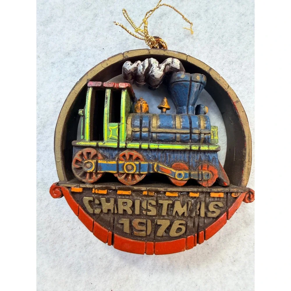 Vintage Hallmark Nostalgia Dated Ornament 1976 Train Tree Trimmer 400QX222-1